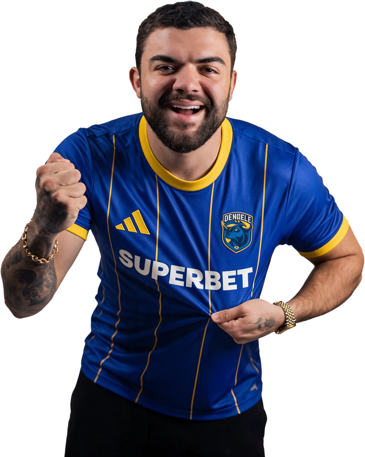 Lucas Leão Gagliasso, o Luquet4, retrato de estúdio com a camisa do Dendele FC